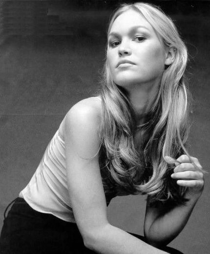 Julia Stiles