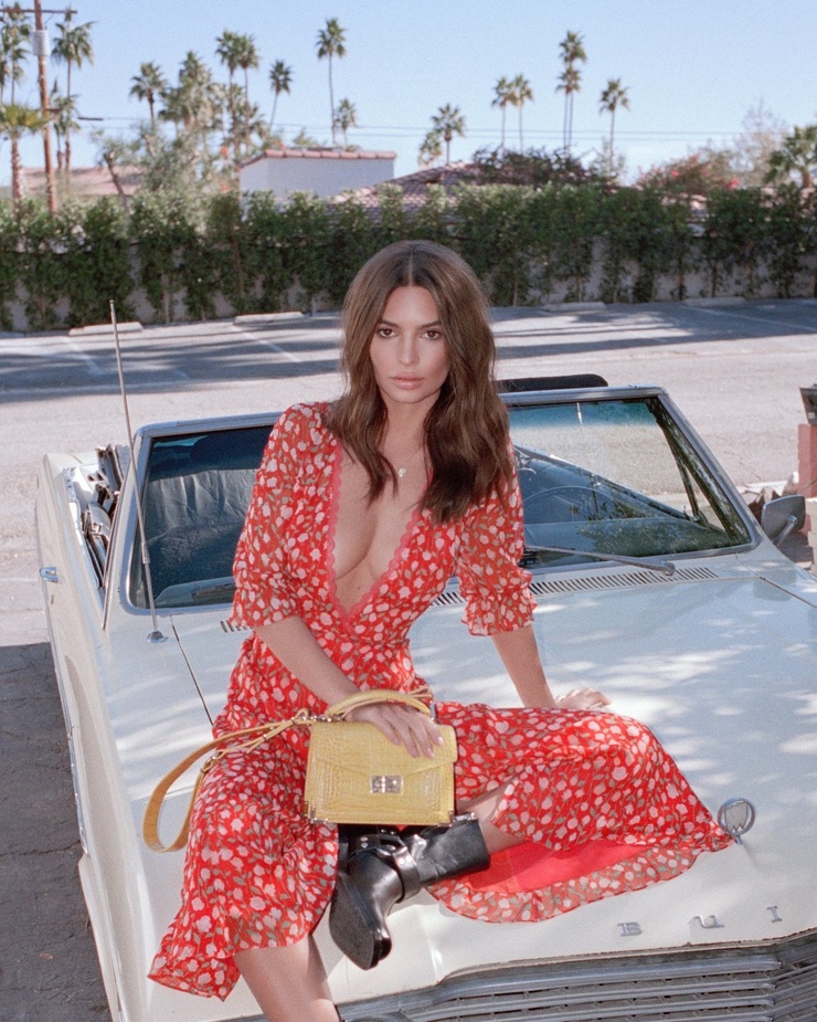 Emily Ratajkowski