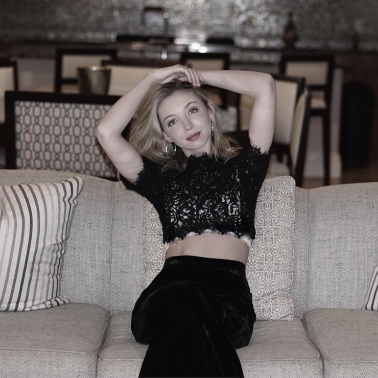 Hana Hayes Hana Hayes