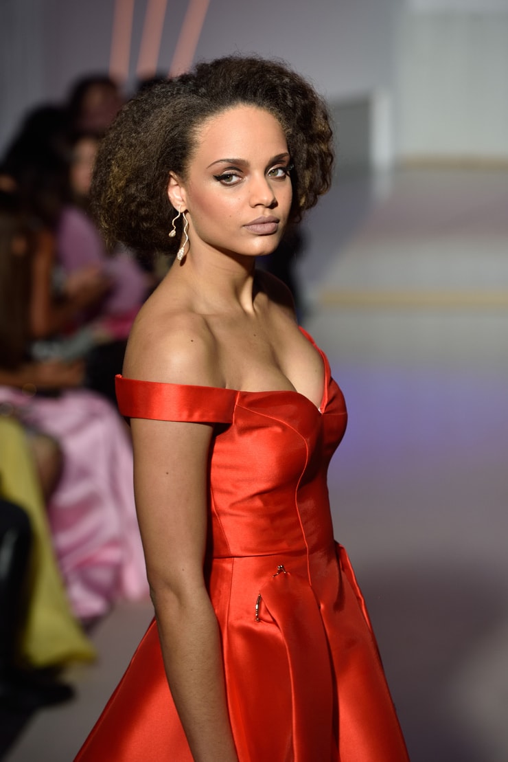 Alicia Aylies Alicia Aylies