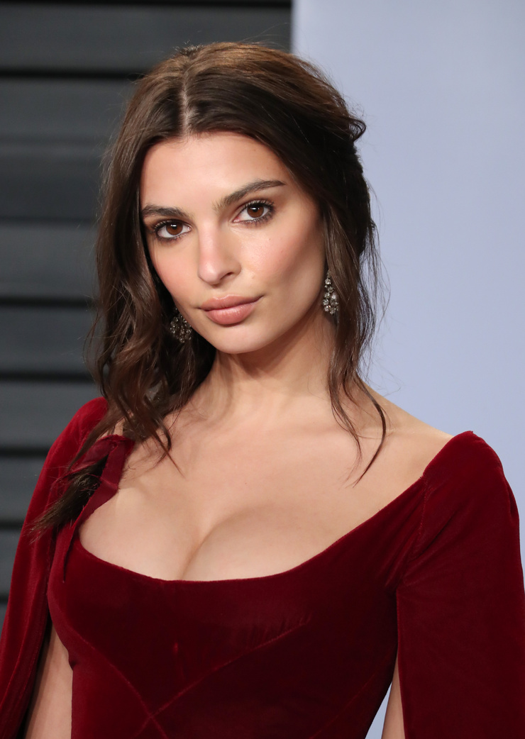 Emily Ratajkowski