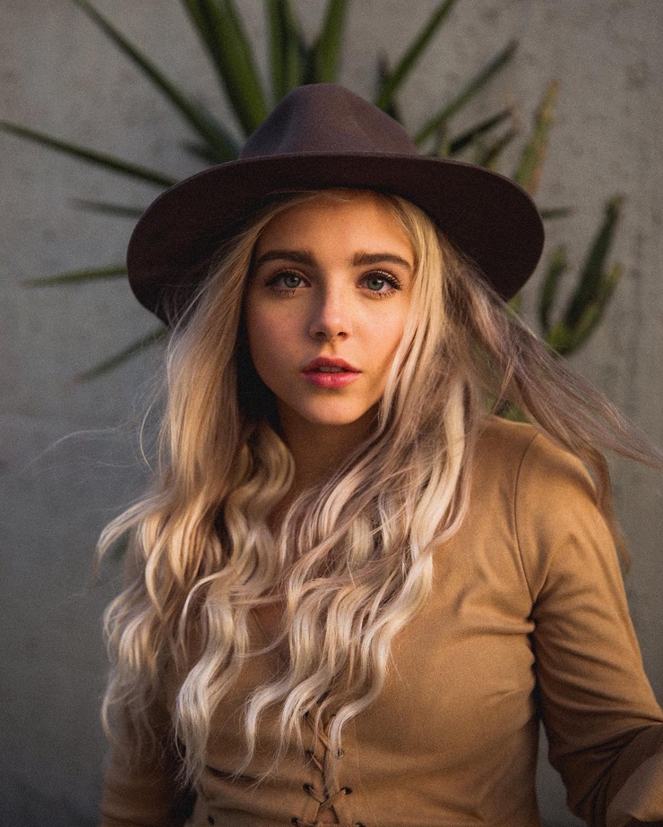 Casimere Jollette Casimere Jollette