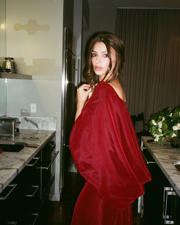 Emily Ratajkowski