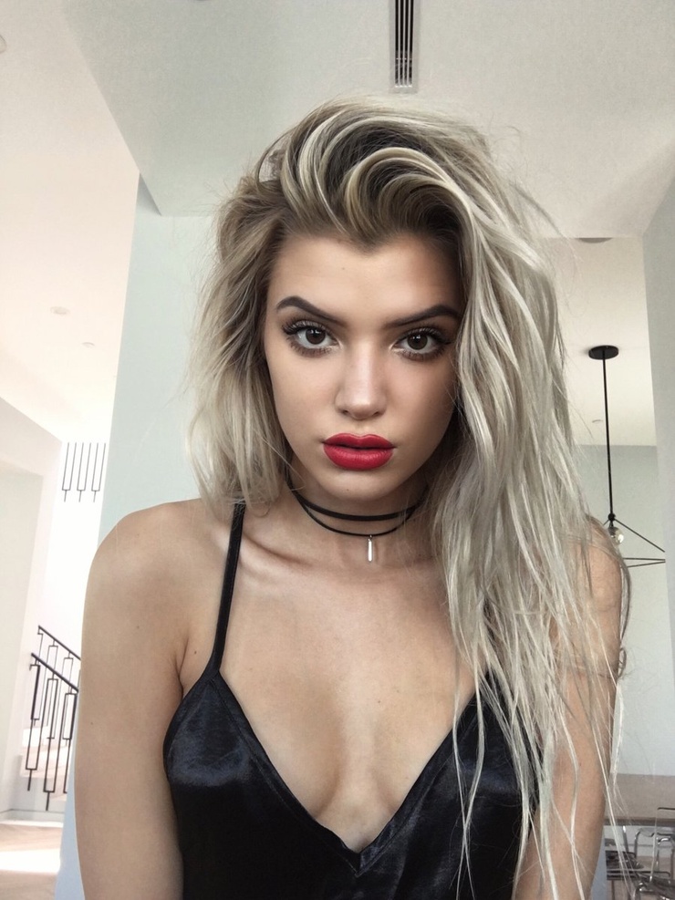 Alissa Violet