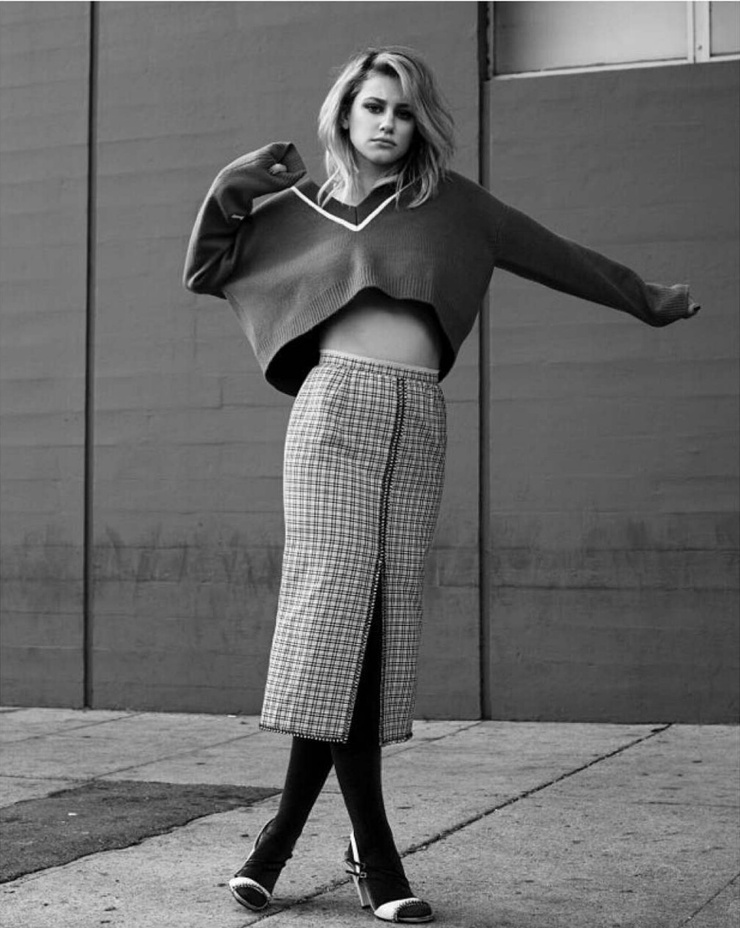 Lili Reinhart