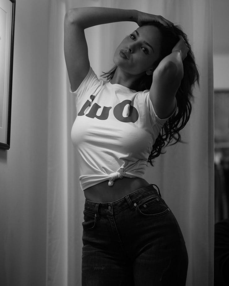 Eiza Gonzalez