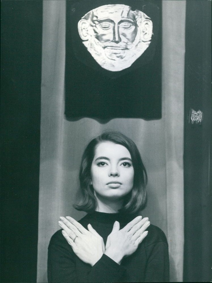 Jacqueline Sassard