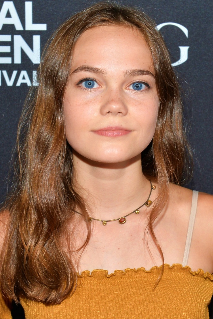 Oona Laurence