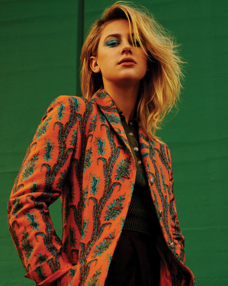 Lili Reinhart