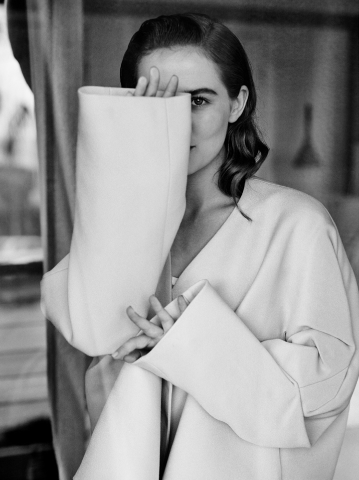Zoey Deutch
