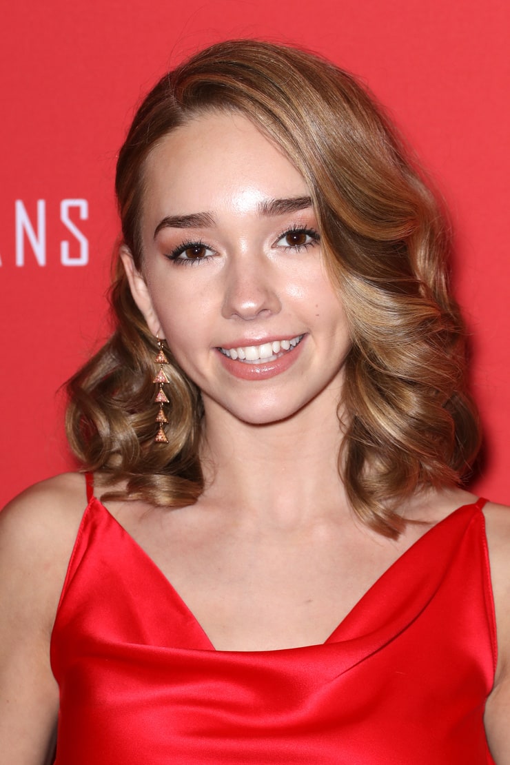 Holly Taylor