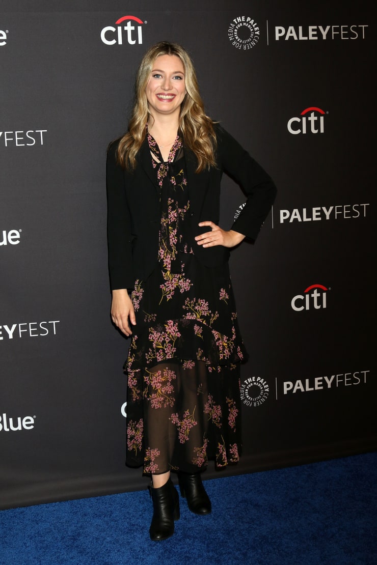 Zoe Perry Zoe Perry