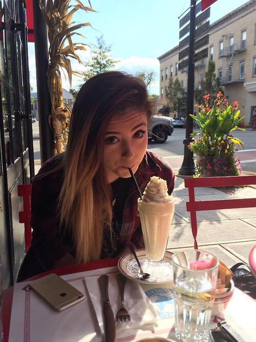 Chrissy Costanza