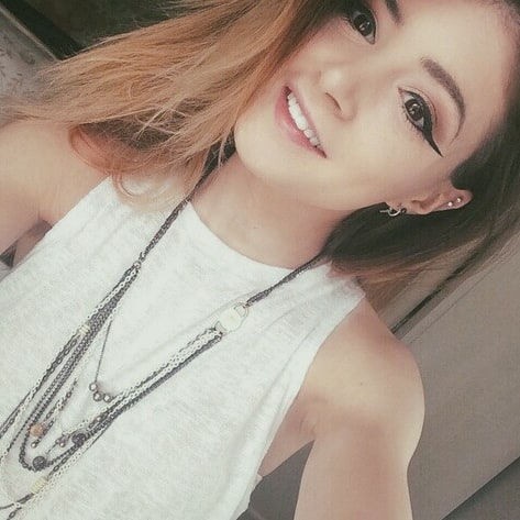 Chrissy Costanza