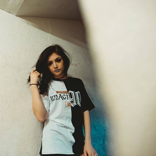 Chrissy Costanza