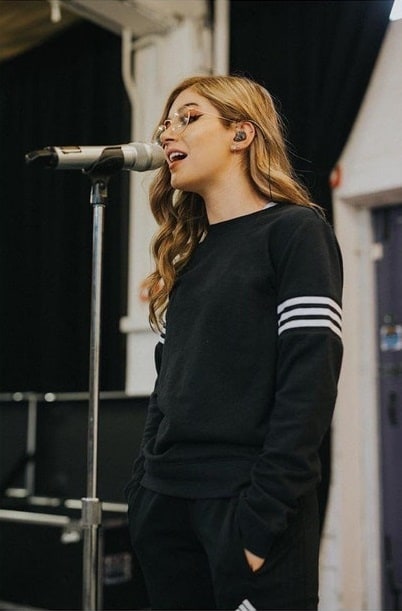 Chrissy Costanza