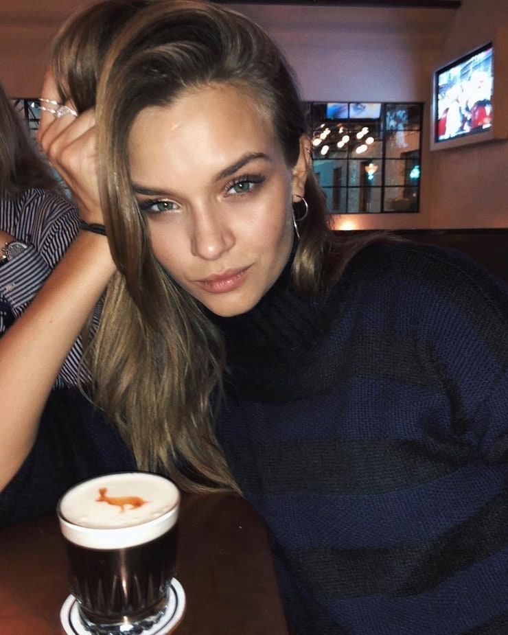 Josephine Skriver