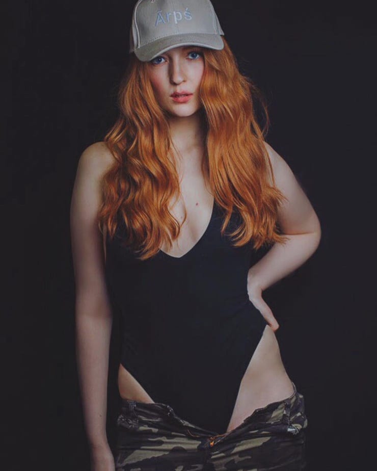 Victoria Clay Victoria Clay