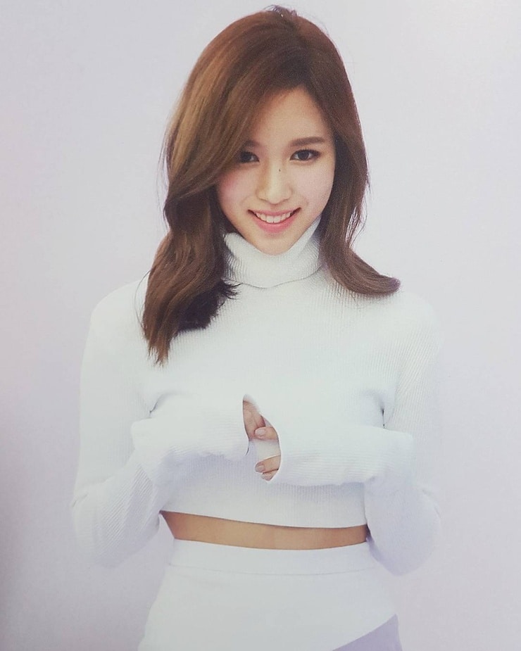 Myoui Mina