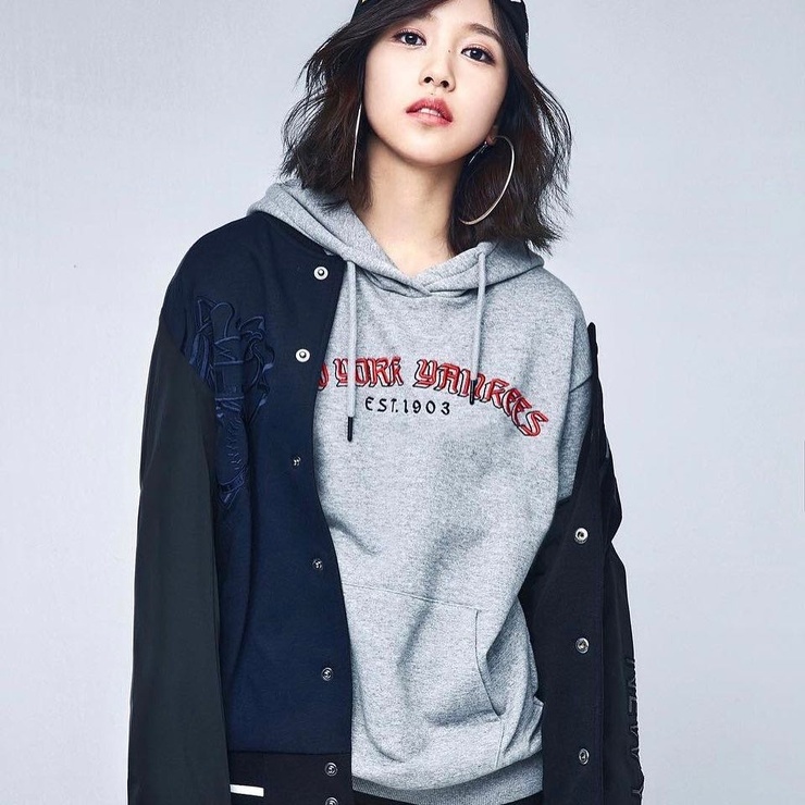 Myoui Mina