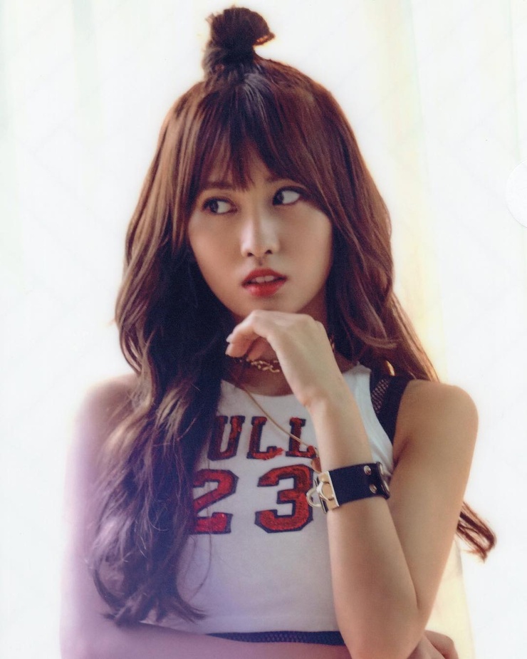 Hirai Momo
