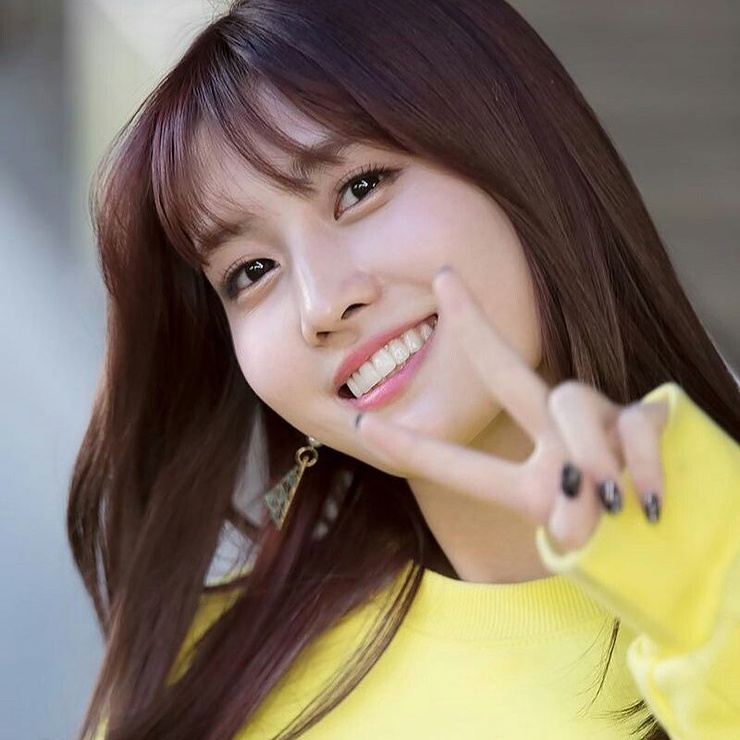 Hirai Momo