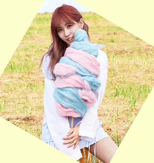 Hirai Momo