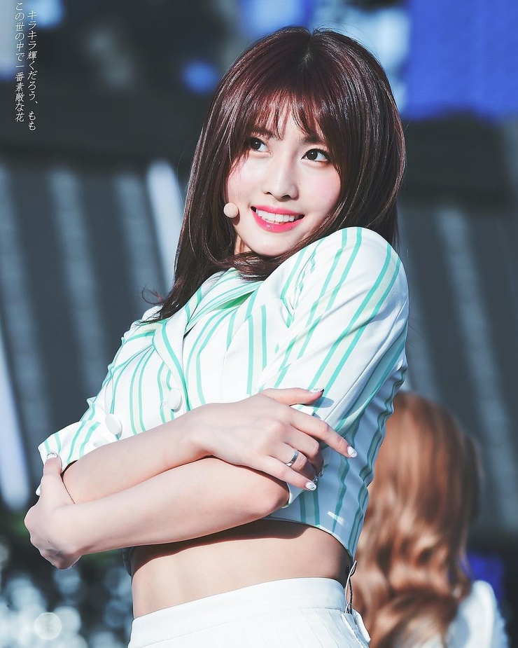 Hirai Momo