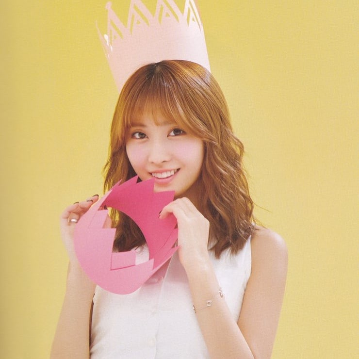 Hirai Momo