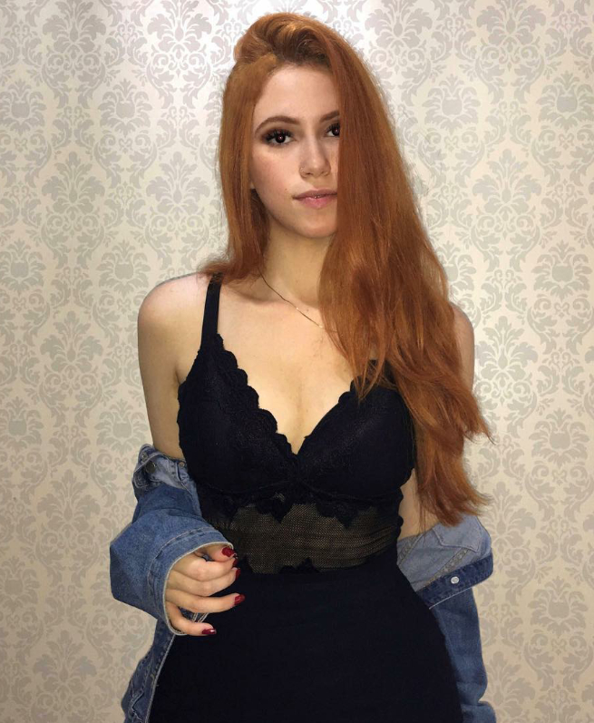 Andressa Toniolo Andressa Toniolo