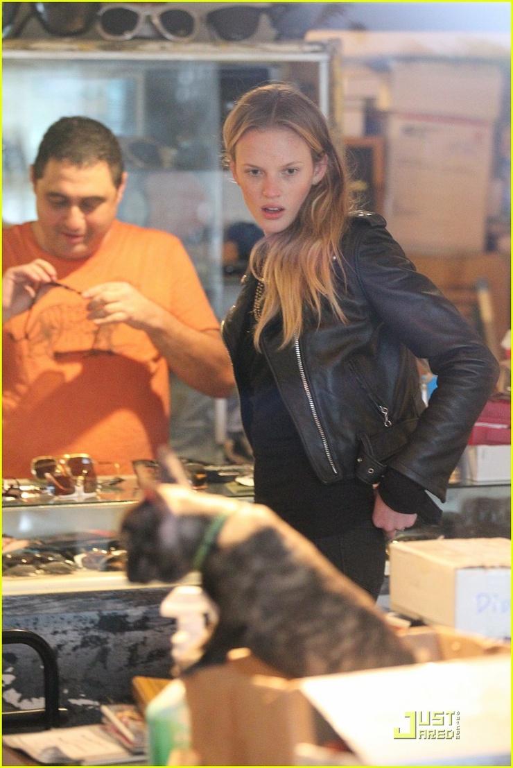 Anne Vyalitsyna