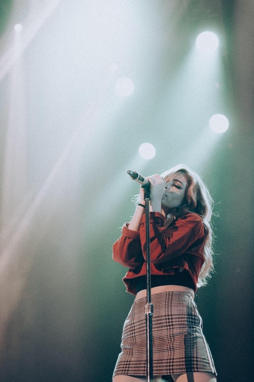 Chrissy Costanza