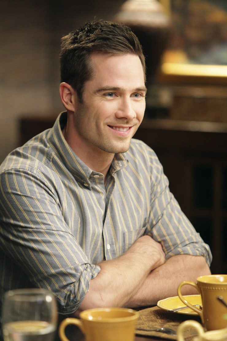 Luke MacFarlane