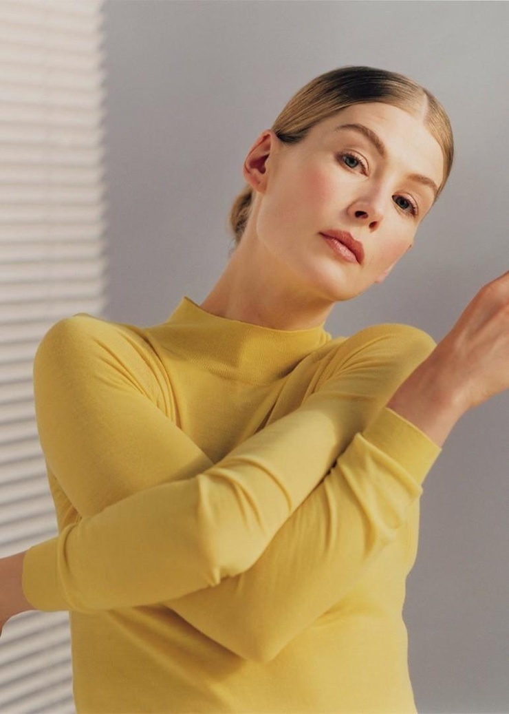 Rosamund Pike