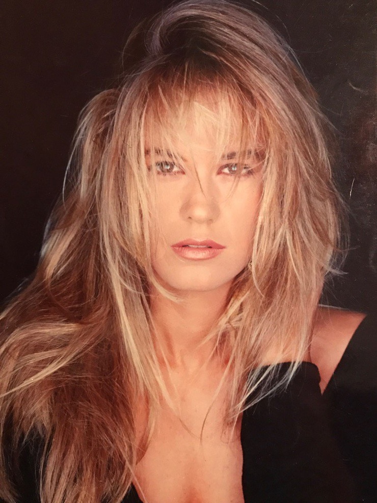 Rebecca de Alba