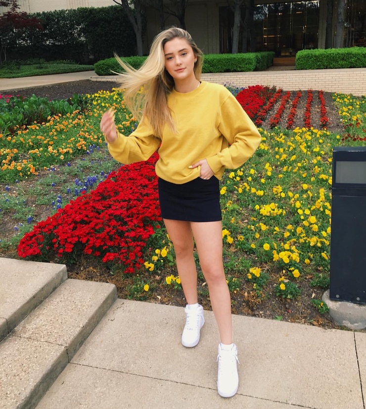 Lizzy Greene