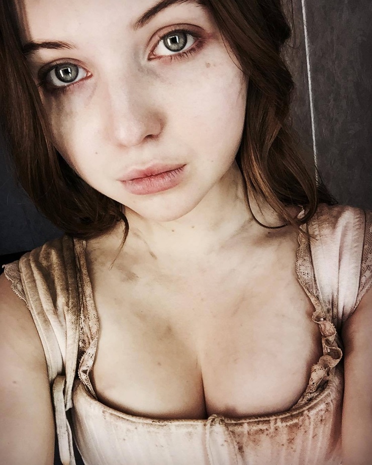 Sammi Hanratty Sammi Hanratty