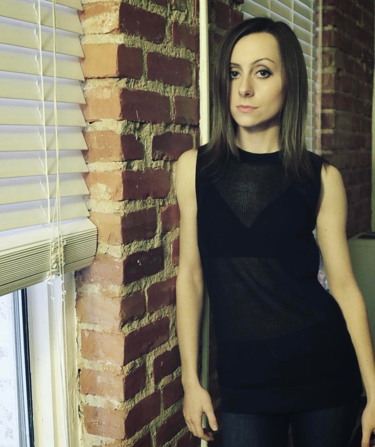 Allisyn Ashley Arm