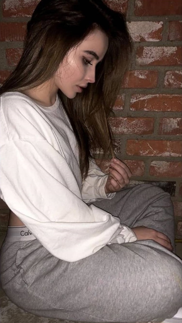 Sabrina Carpenter Sabrina Carpenter