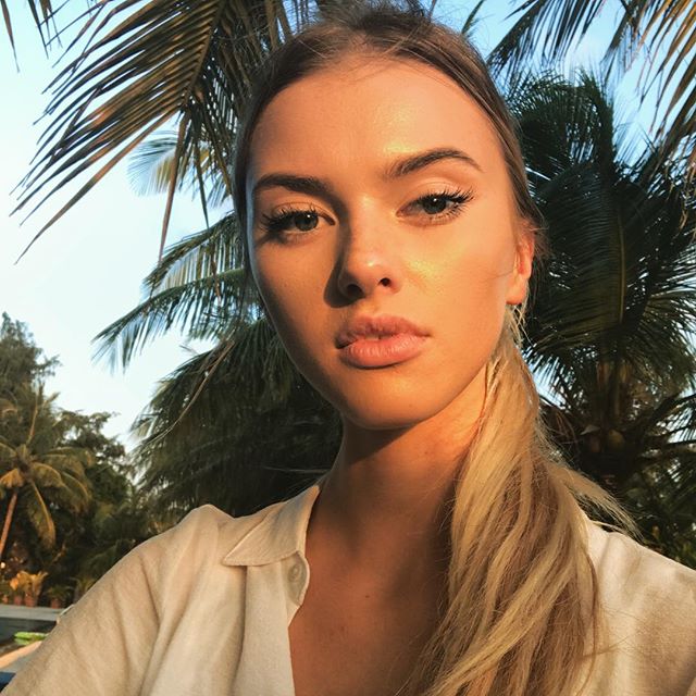 Elodie Russell Elodie Russell