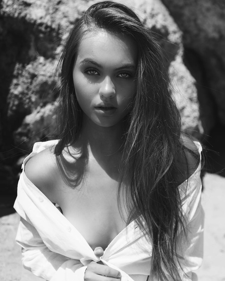 Lily Easton Lily Easton