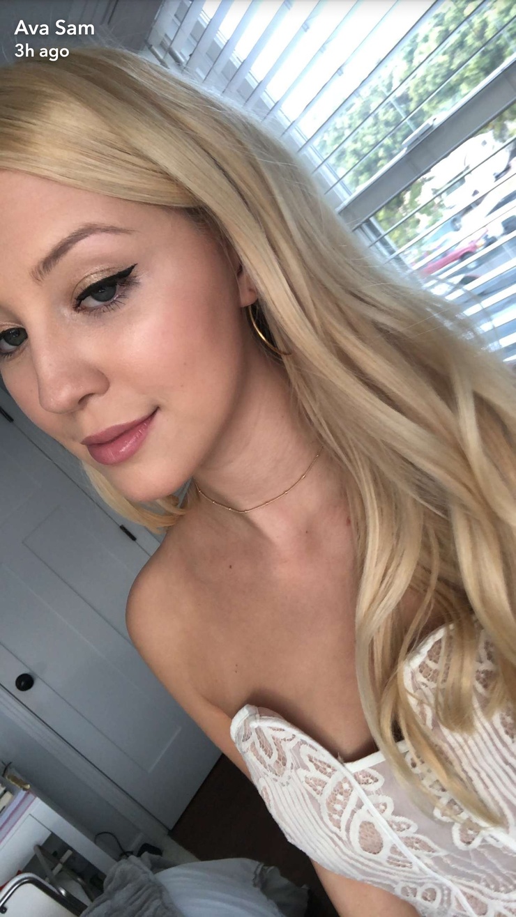 Ava Sambora