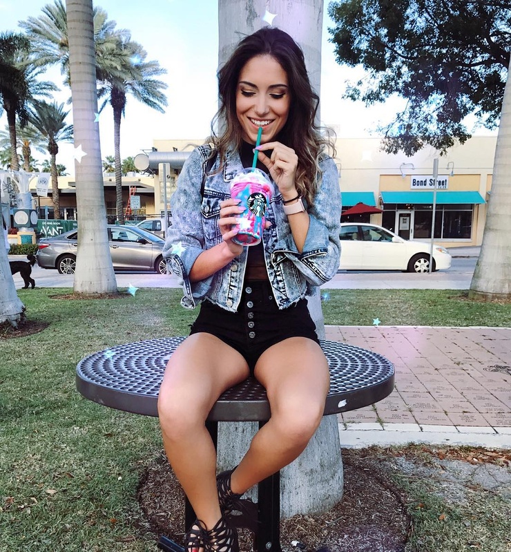 Elena Cruz