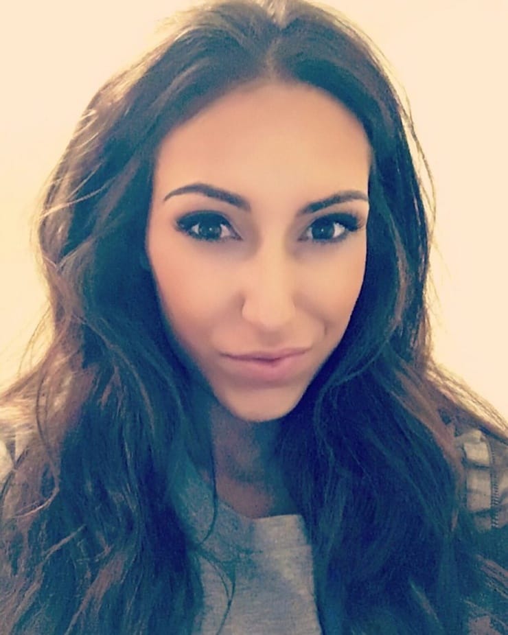 Elena Cruz