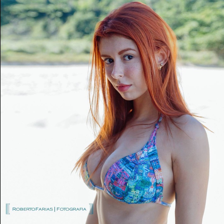 Aline Brito Aline Brito
