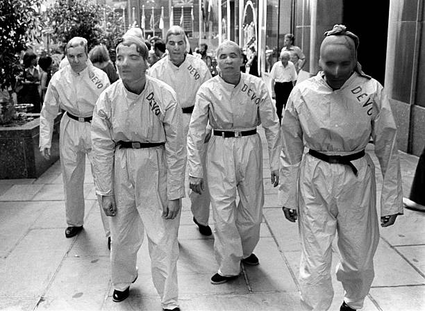 Devo Devo