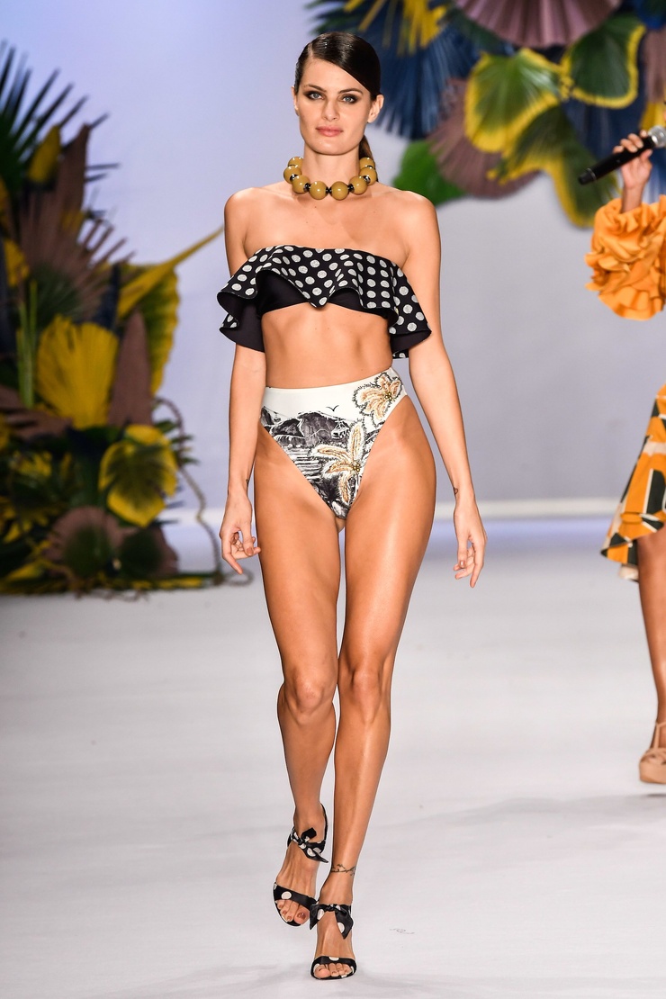 Isabeli Fontana Isabeli Fontana