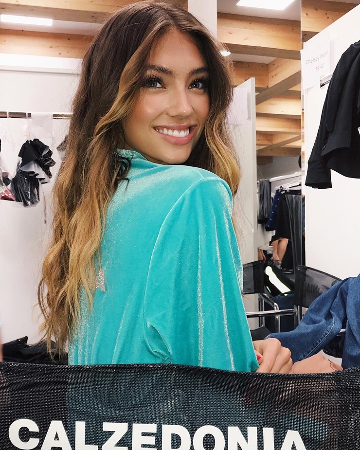Lorena RAE
