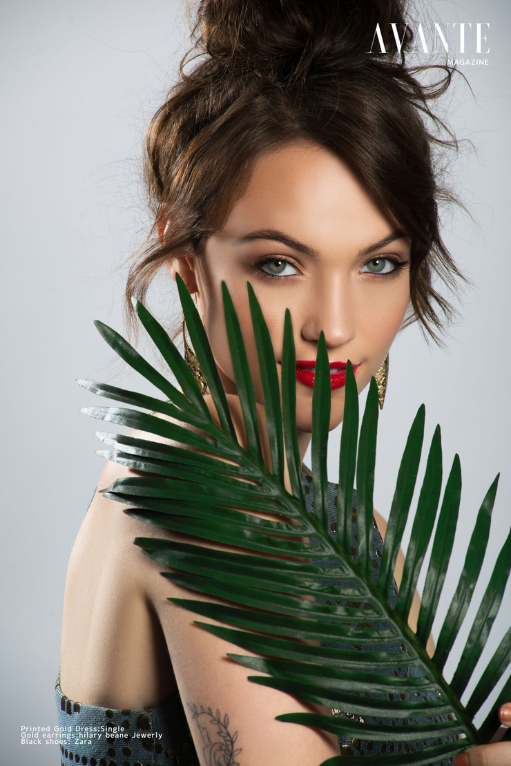 Violett Beane Violett Beane