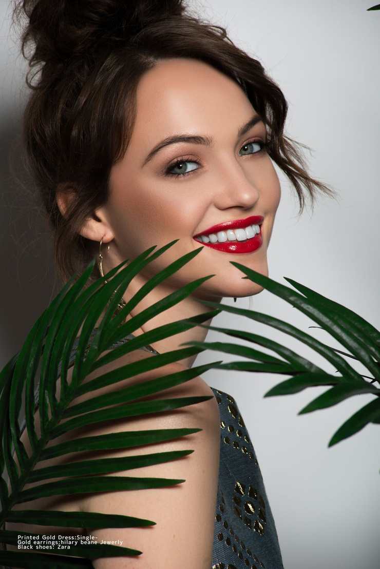 Violett Beane Violett Beane